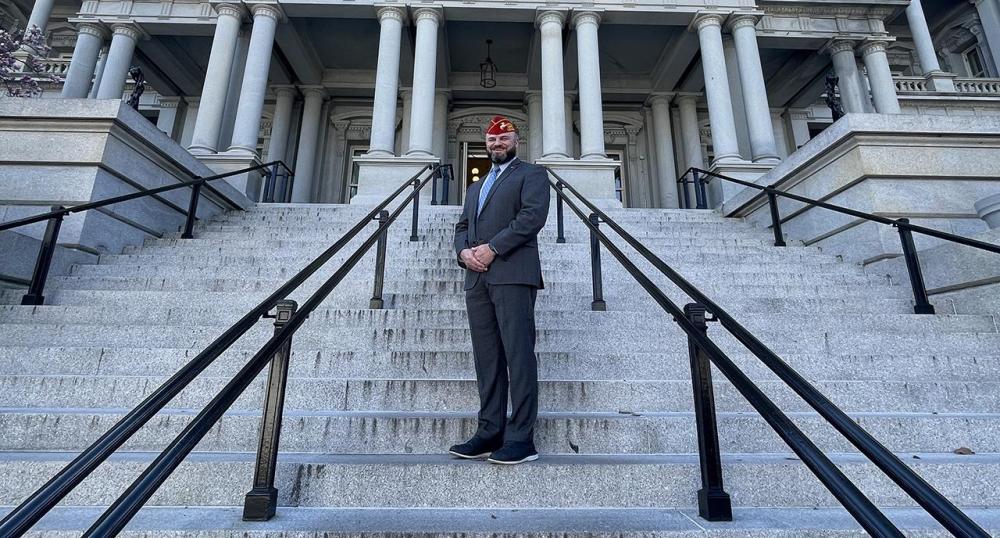Chet Bennetts standing on the steps in DC