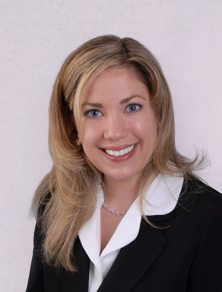 cb32-lesleymehalick.jpg