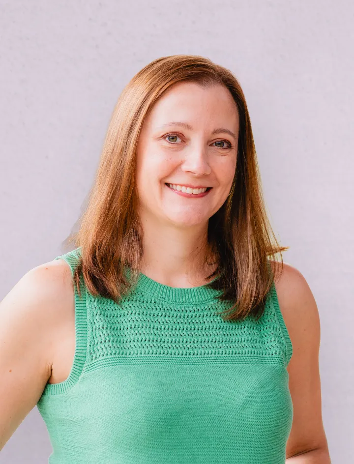 Jill Heinze headshot